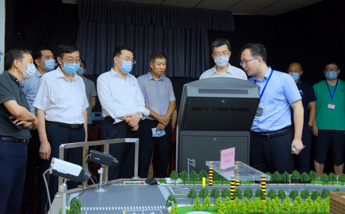 clip_image001.jpg clip_image001.jpg