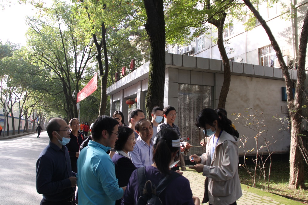 clip_image013.jpg clip_image013.jpg