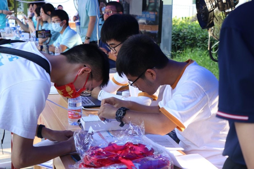 图片2.jpg 图片2.jpg