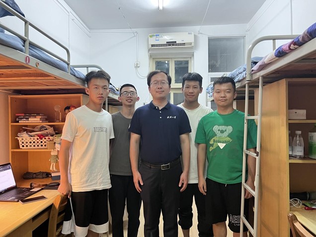 图片8.jpg 图片8.jpg